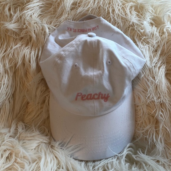 Brandy Melville Accessories - brandy melville baseball cap